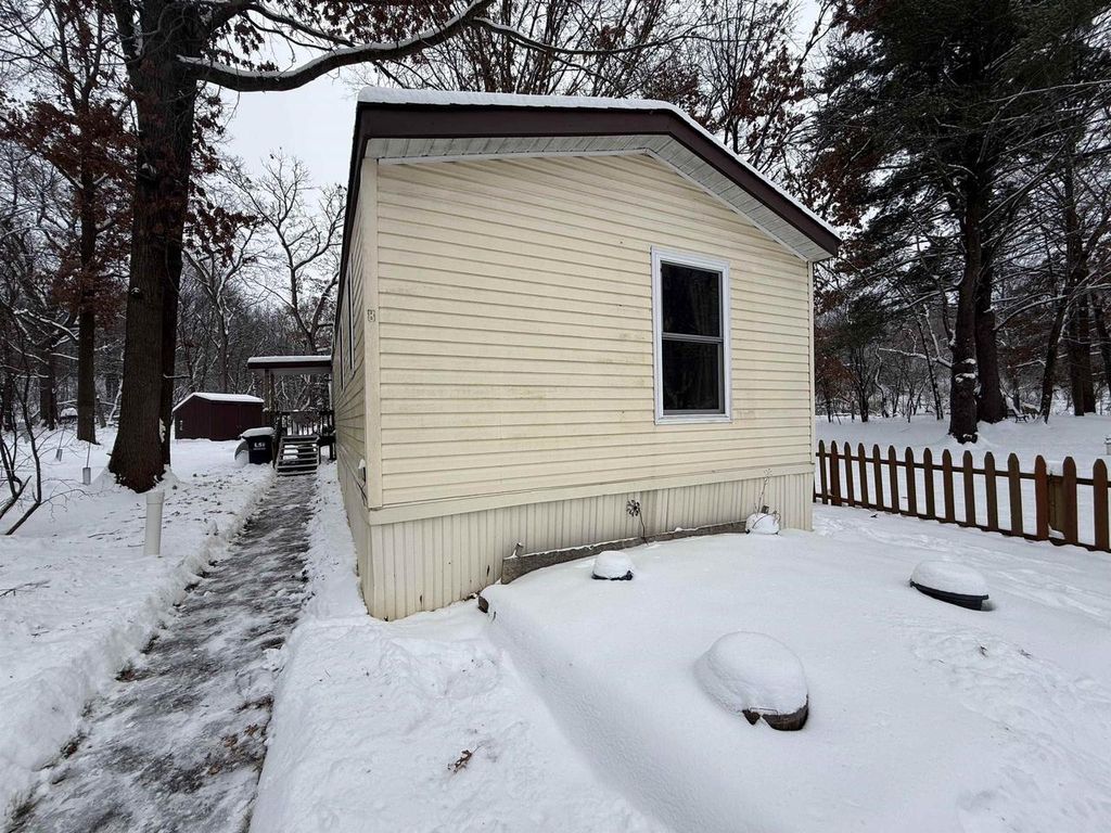 Photo of 8 Old Buck COURT, Baraboo, WI 53913 (MLS # 2013387)