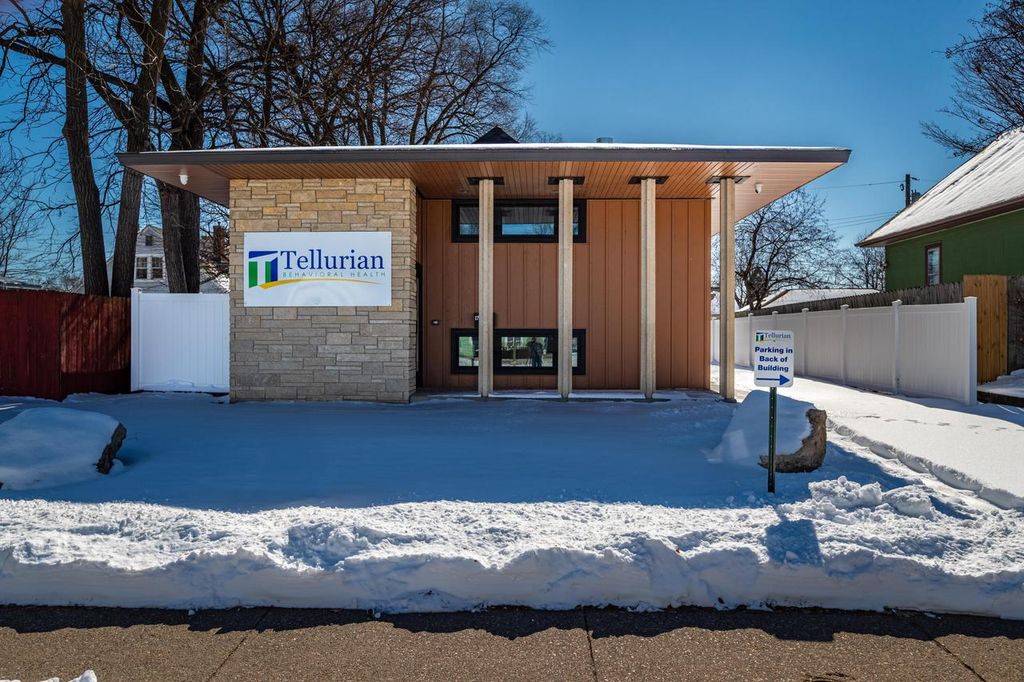 Photo of 1720 Jackson STREET, La Crosse, WI 54601 (MLS # 1952929)