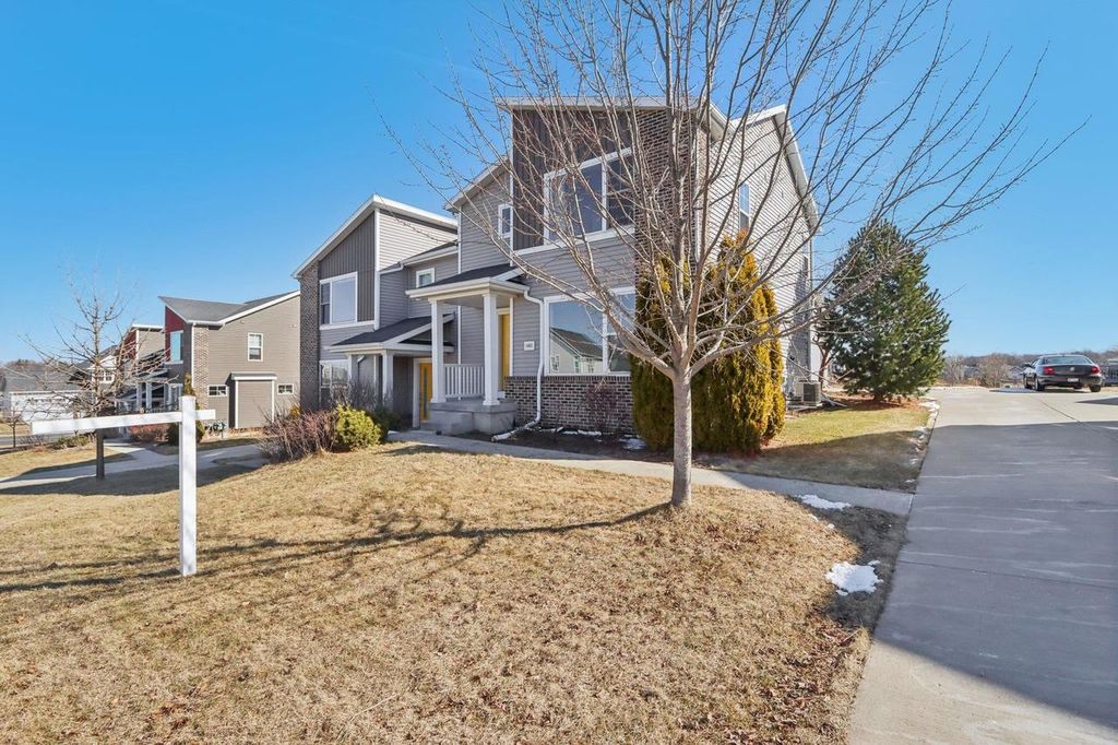 Photo of 1083 Siena DRIVE, Verona, WI 53593 (MLS # 2016137)