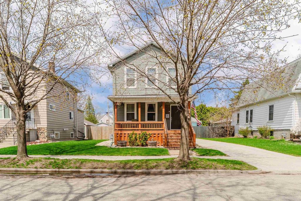 Photo of 267 Rose AVENUE, Fond Du Lac, WI 54935 (MLS # 50324092)