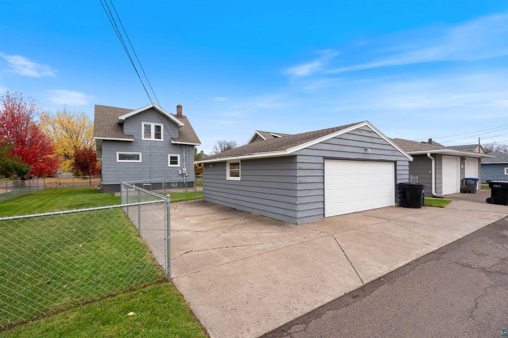 Photo of 906 E 5th STREET, Superior, WI 54880 (MLS # 6128721)
