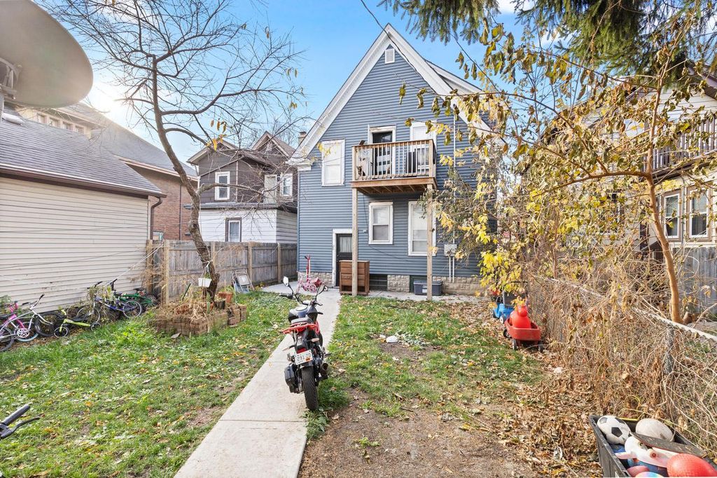 Photo of 1638 S 8th STREET #1640, Milwaukee, WI 53204 (MLS # 1944327)