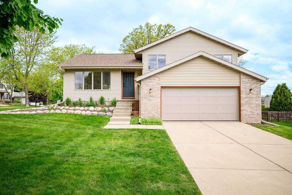 Photo of 7350 Blue Maple TRAIL, Madison, WI 53719 (MLS # 2022418)