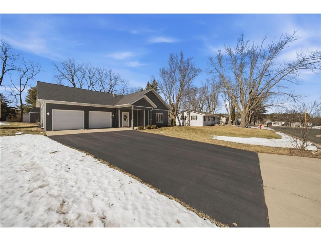Photo of 535 Clark STREET, Hammond, WI 54015 (MLS # 7024979)