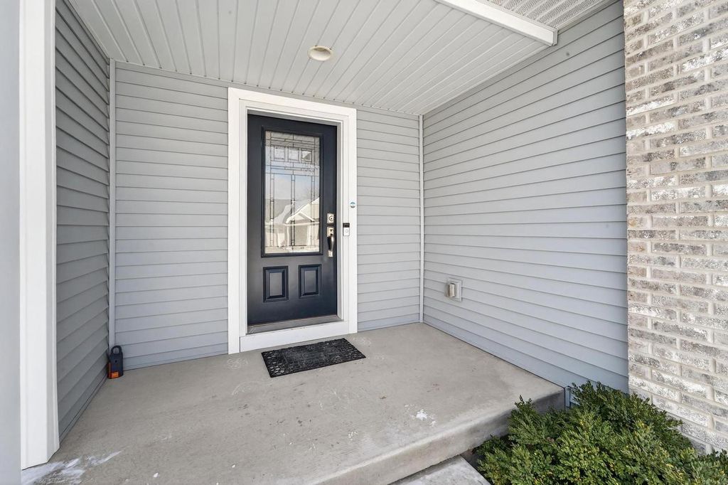 Photo of 5 Rustling Birch COURT, Verona, WI 53593 (MLS # 2016055)