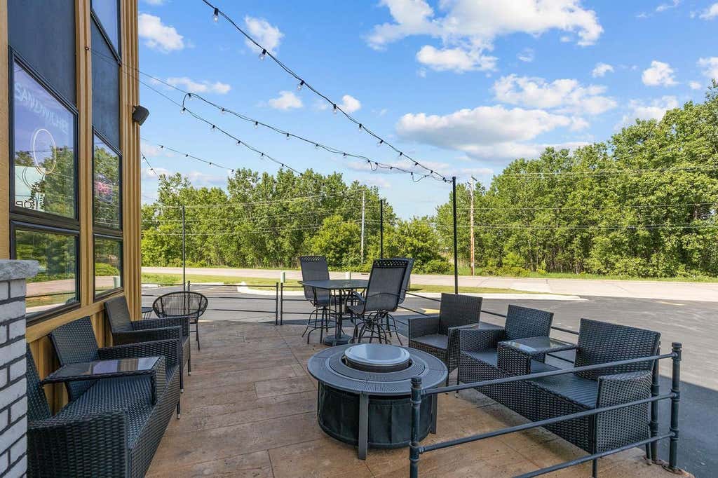 Photo of 390 E Farmland DRIVE #206, Kaukauna, WI 54130 (MLS # 50331497)