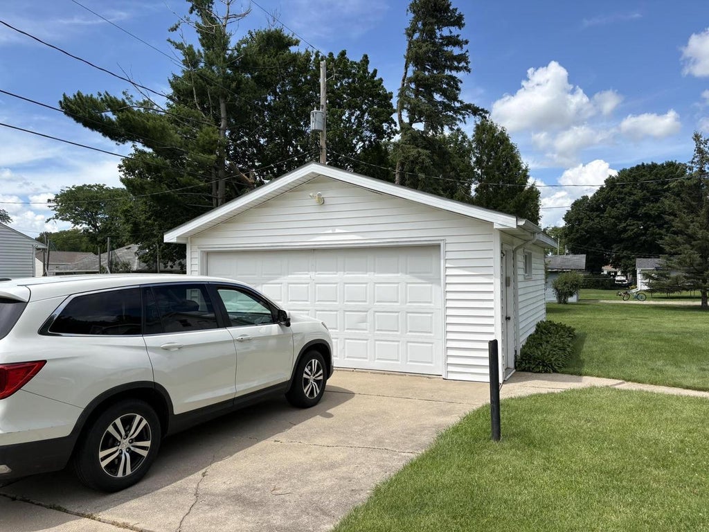 Photo of 102 Miller STREET, Verona, WI 53593 (MLS # 2028848)