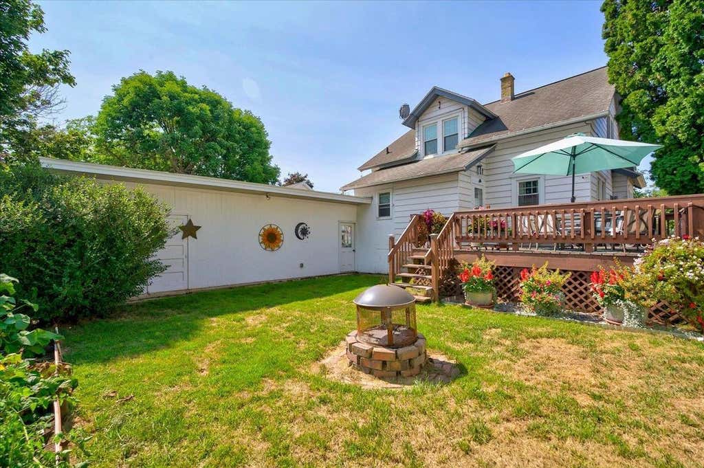 Photo of 137 E School STREET, Columbus, WI 53925 (MLS # 2029630)