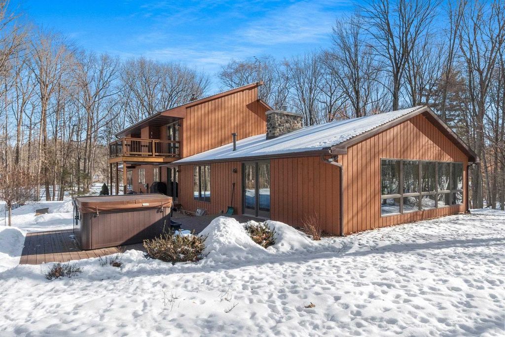 Photo of 4331 Pittco ROAD, Green Bay, WI 54313 (MLS # 50321631)