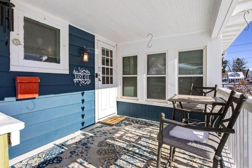 Photo of 410 E Lincoln AVENUE, Oshkosh, WI 54901 (MLS # 50318932)