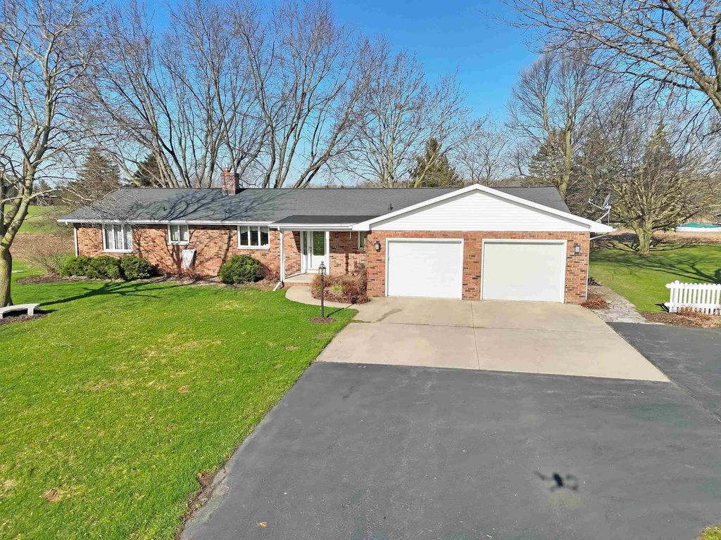 Photo of 18918 Cth T, Denmark, WI 54208 (MLS # 50324016)