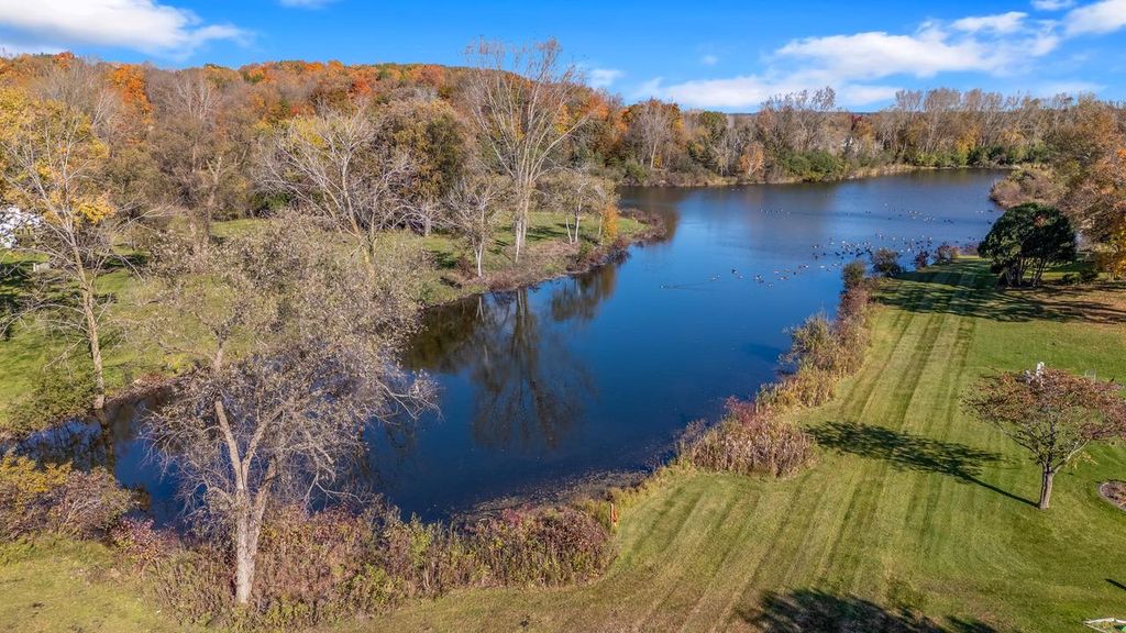 Photo of 2110 Hollow CIRCLE, West Bend, WI 53090 (MLS # 1936239)