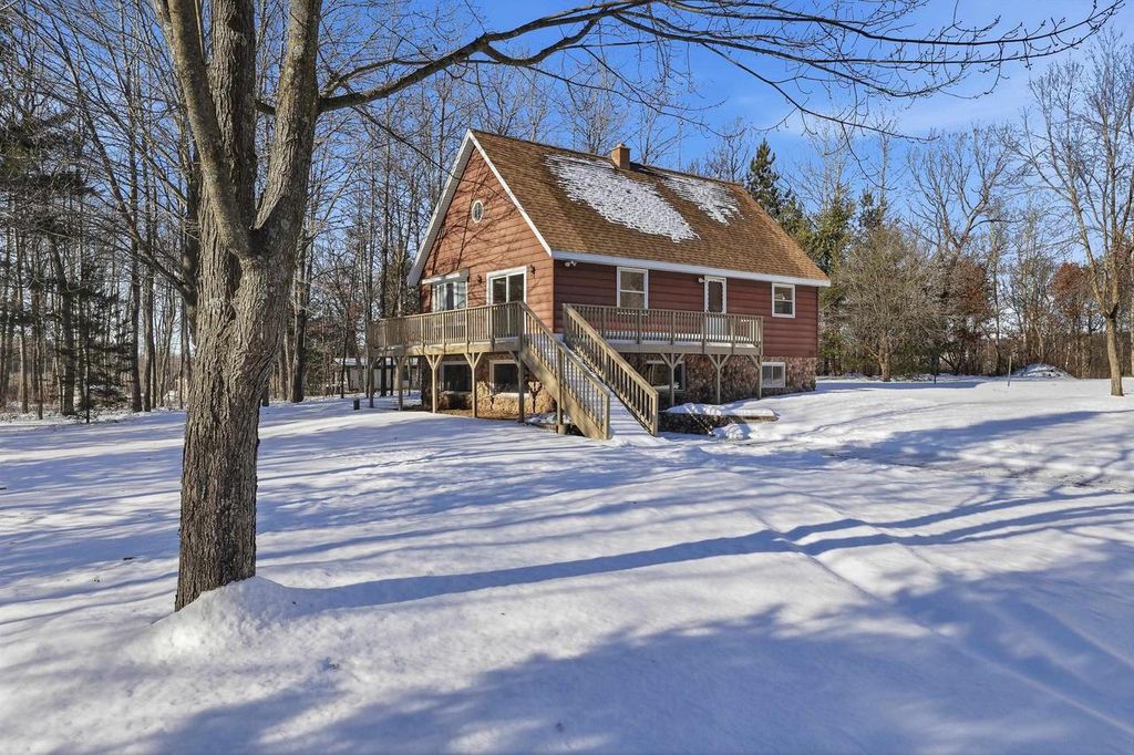 Photo of 8984 Boelter Lake DRIVE, Almond, WI 54909 (MLS # 22505823)