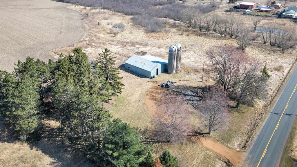 Photo of 8188 County Road Ee, Marshfield, WI 54449 (MLS # 22600819)
