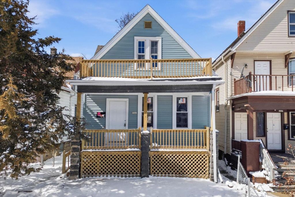 Photo of 3341 N Richards STREET, Milwaukee, WI 53212 (MLS # 1954318)