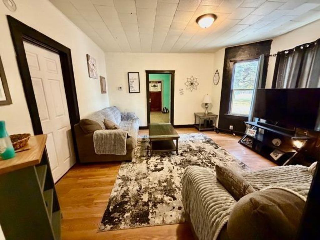 Photo of 1332 Elm STREET, Green Bay, WI 54302 (MLS # 50318192)