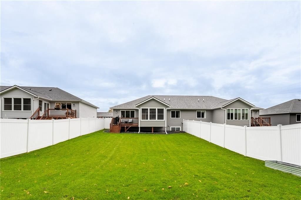 Photo of 1337 Juniper PLACE, Eau Claire, WI 54703 (MLS # 1596426)