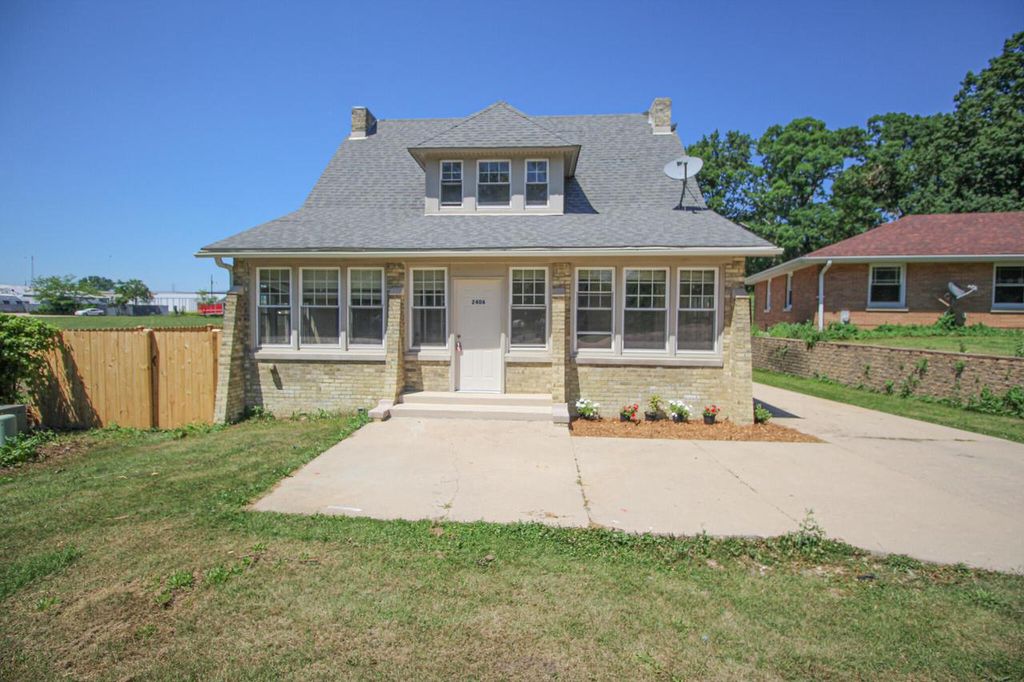Photo of 2406 Washington ROAD, Kenosha, WI 53140 (MLS # 1970058)