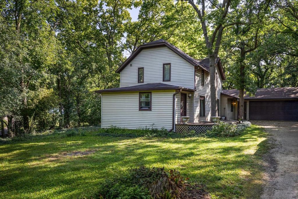 Photo of 2879 S Riverside DRIVE, Beloit, WI 53511 (MLS # 2007961)