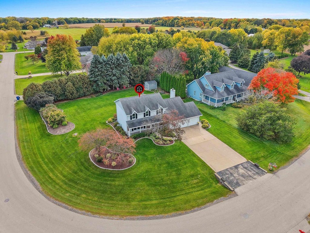 Photo of 223 Mandella COURT, Neenah, WI 54956 (MLS # 50334072)