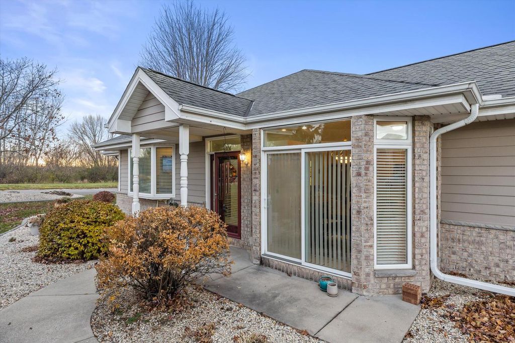 Photo of 115 Pheasant RUN, Johnson Creek, WI 53038 (MLS # 1943635)