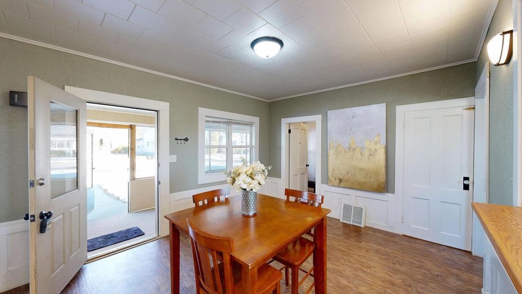 Photo of 509 E Franklin STREET #511, Sparta, WI 54656 (MLS # 1947794)