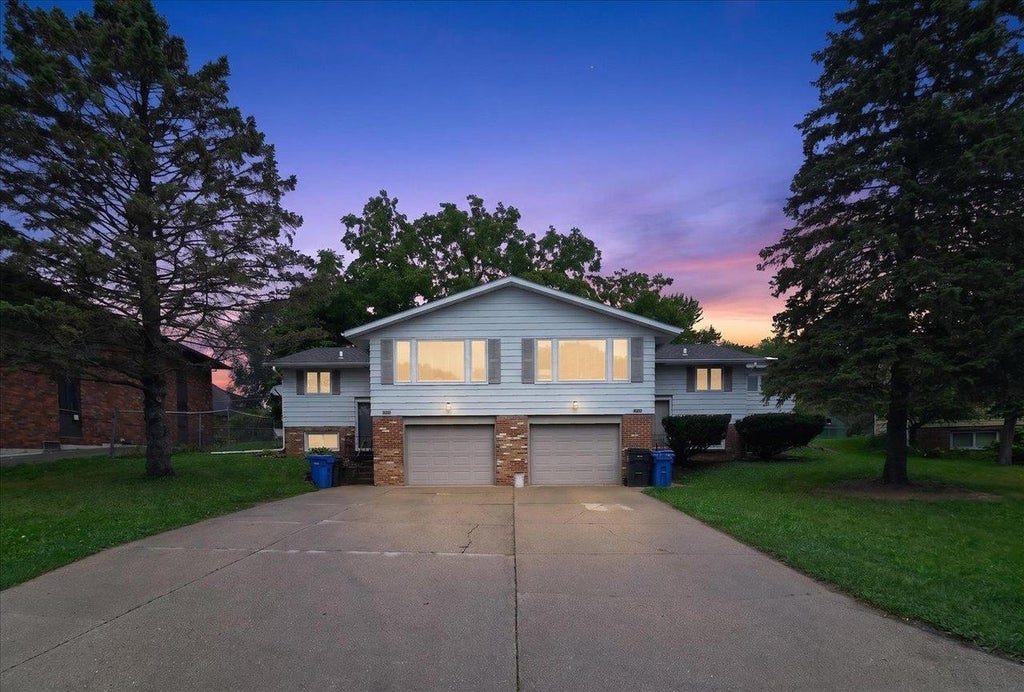 Photo of 4506-4508 Thurston LANE, Fitchburg, WI 53714 (MLS # 2032682)