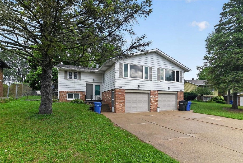 Photo of 4506-4508 Thurston LANE, Fitchburg, WI 53714 (MLS # 2032682)