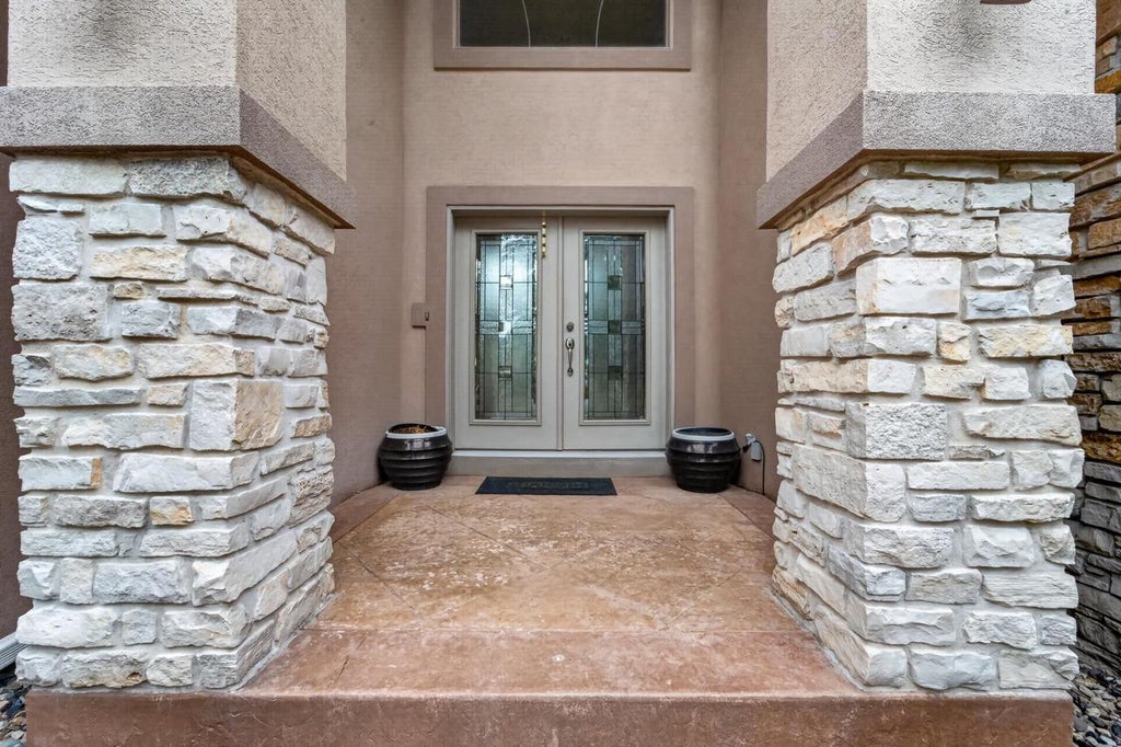 Photo of 9526 Blue Heron DRIVE, Middleton, WI 53562 (MLS # 2033263)