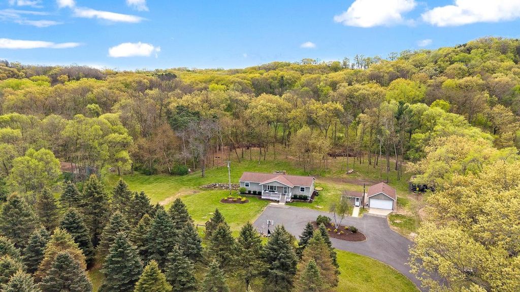 Photo of W12497 Highway 188, Lodi, WI 53555 (MLS # 2021853)