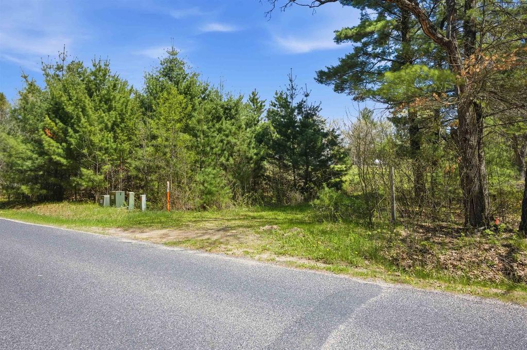 Photo of 000 8th AVENUE, Wisconsin Dells, WI 53965 (MLS # 2022617)