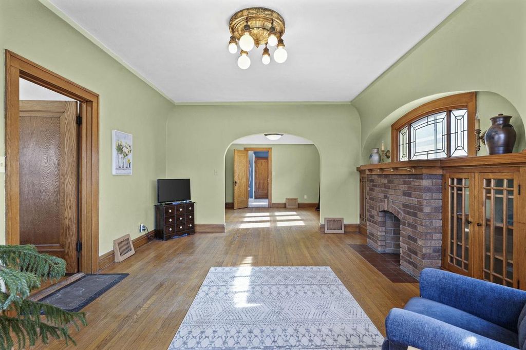 Photo of 1433 Spaight STREET, Madison, WI 53703 (MLS # 2017956)