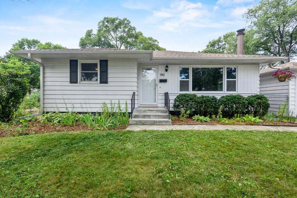 Photo of 110 Buckingham LANE, Madison, WI 53714 (MLS # 2028814)