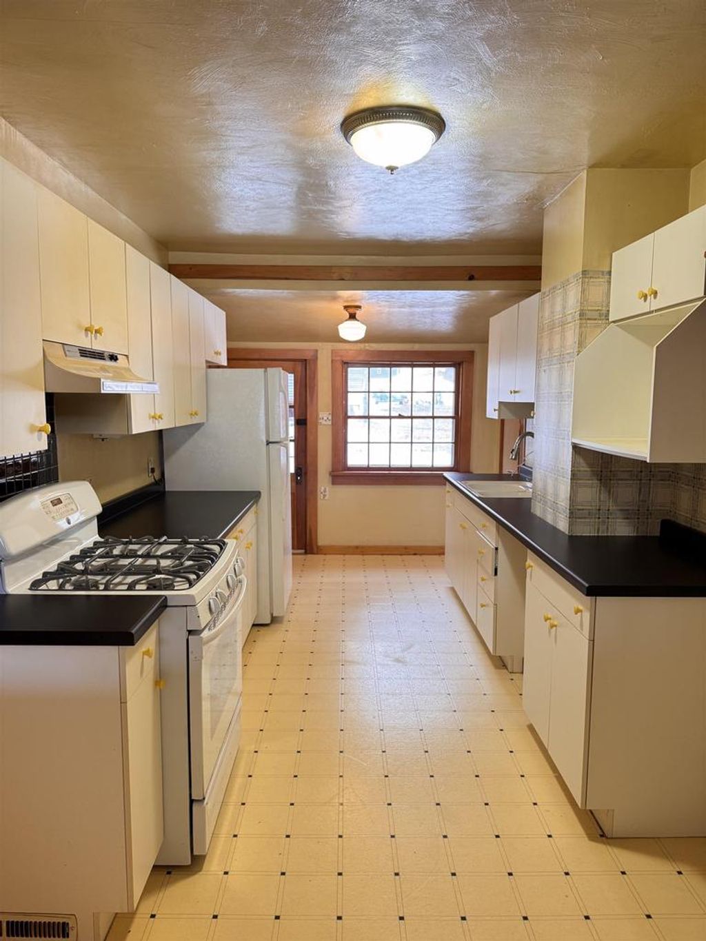 Photo of 205 N Harrison STREET, Waupaca, WI 54981 (MLS # 50319927)