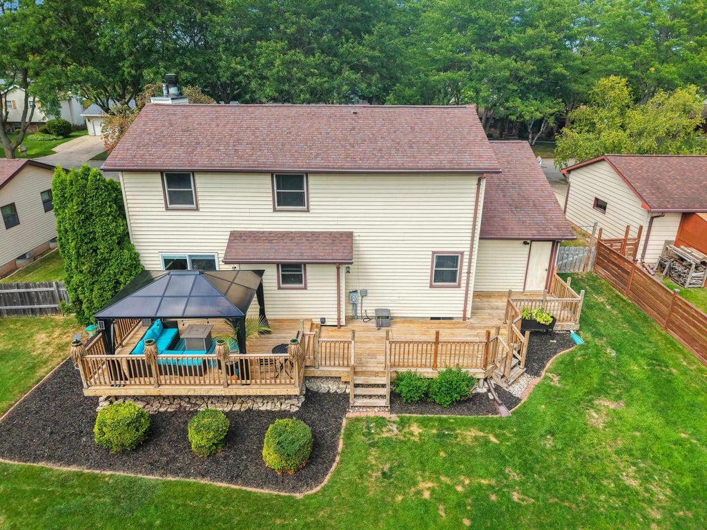 Photo of 2564 Wildflower ROW, Green Bay, WI 54311 (MLS # 50331683)