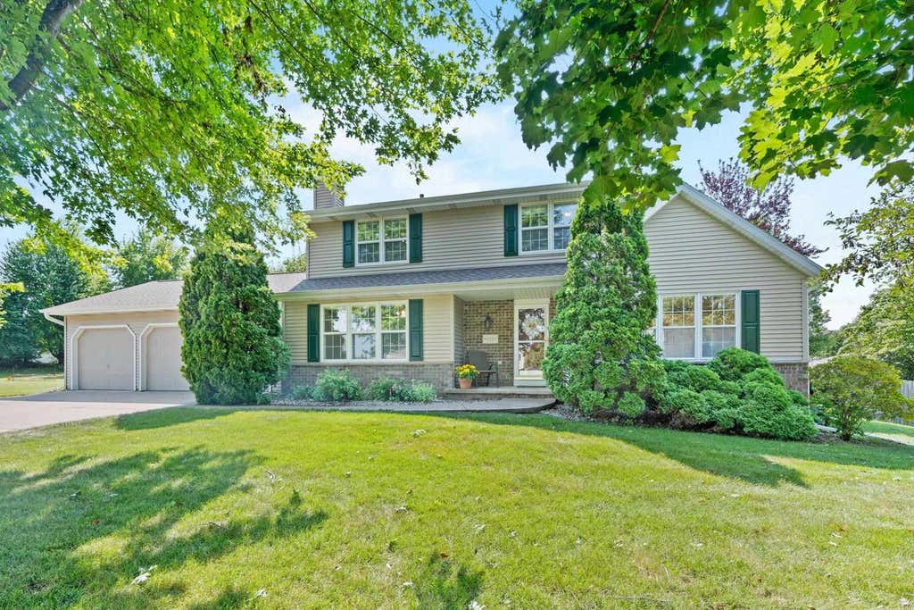 Photo of N1357 Tuckaway COURT, Greenville, WI 54942 (MLS # 50329972)