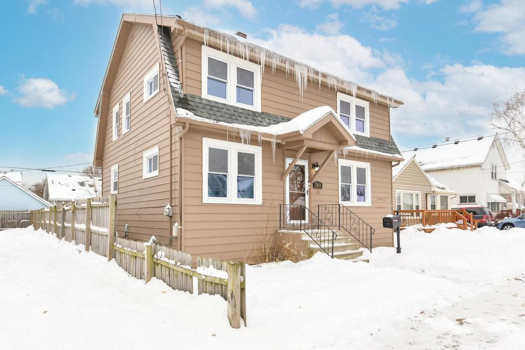 Photo of 7413 15th AVENUE, Kenosha, WI 53143 (MLS # 1945147)