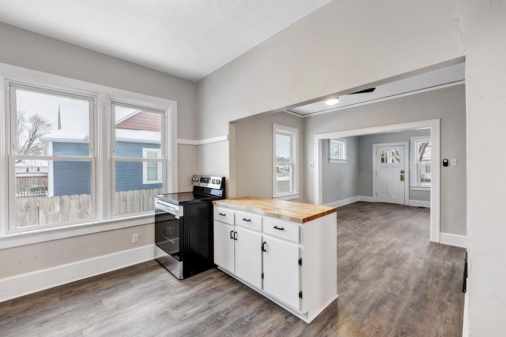 Photo of 609 12th AVENUE, Green Bay, WI 54303 (MLS # 50318976)