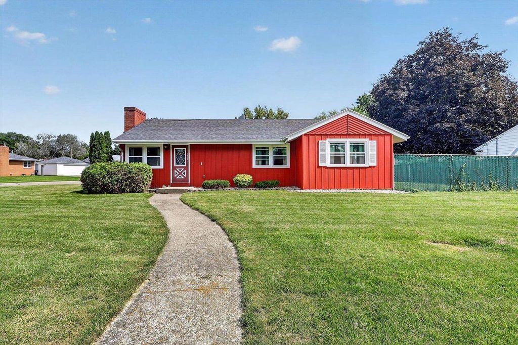 Photo of 1617 Arbor DRIVE, Beloit, WI 53511 (MLS # 2027974)