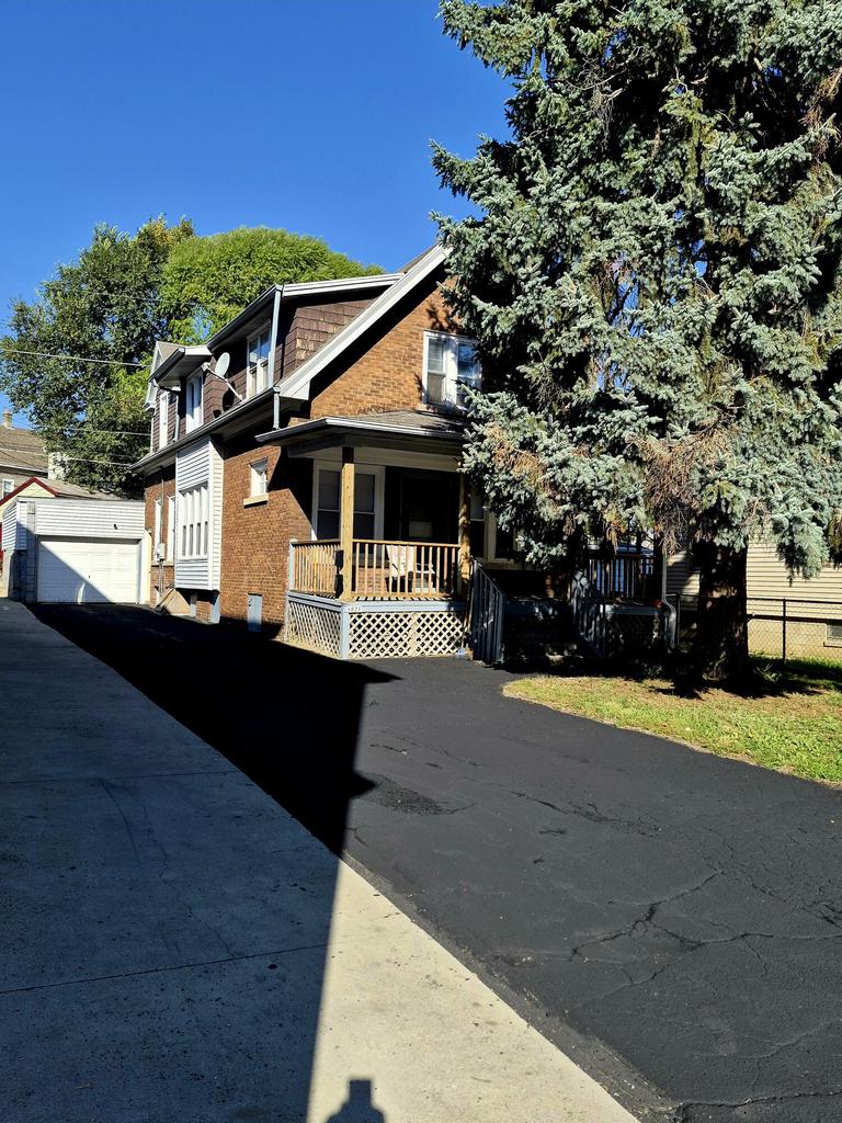 Photo of 1821 S Muskego AVENUE, Milwaukee, WI 53204 (MLS # 1986812)