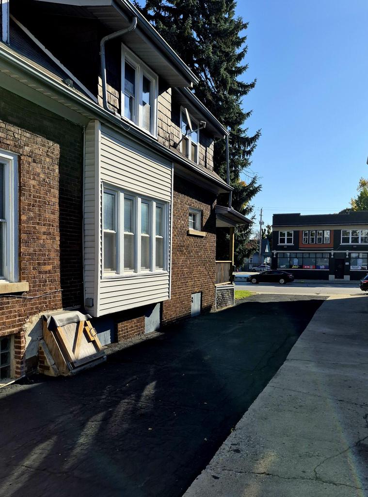 Photo of 1821 S Muskego AVENUE, Milwaukee, WI 53204 (MLS # 1986812)