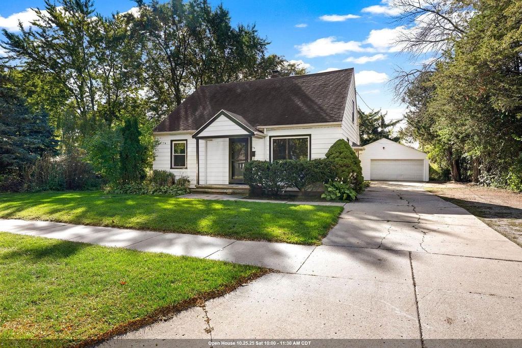 Photo of 513 E Murray AVENUE, Appleton, WI 54915 (MLS # 50316125)