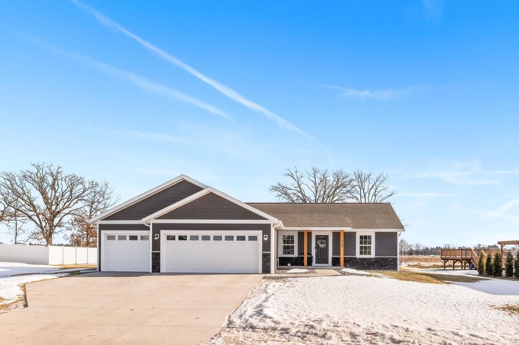 Photo of 4500 Moreland ROAD, Plover, WI 54467 (MLS # 22600145)