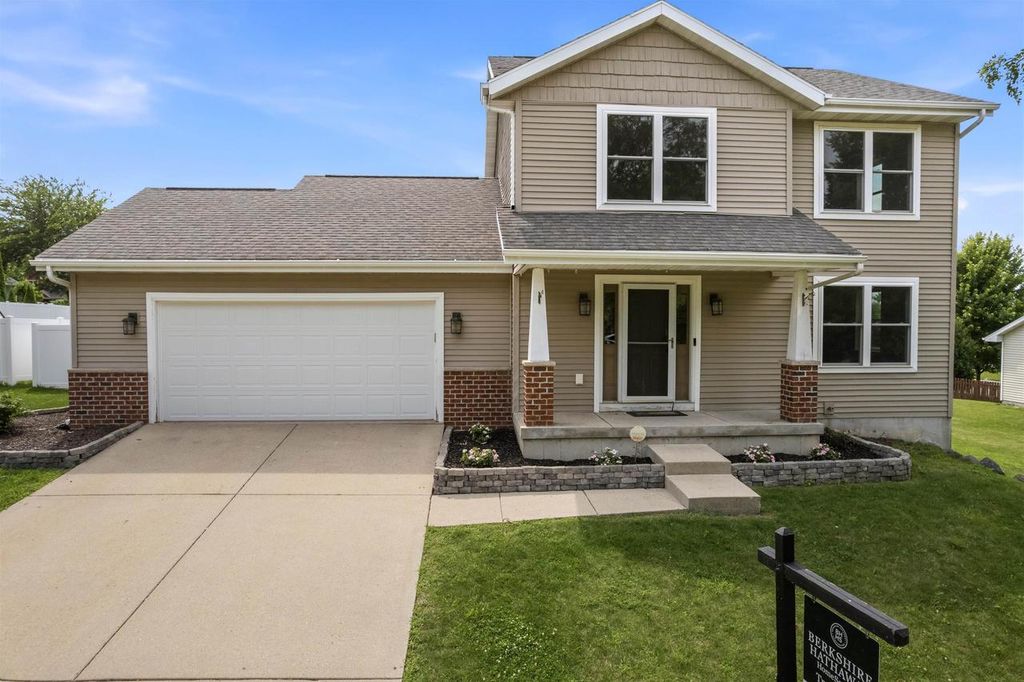 Photo of 210 Rustic DRIVE, Madison, WI 53718 (MLS # 2027099)