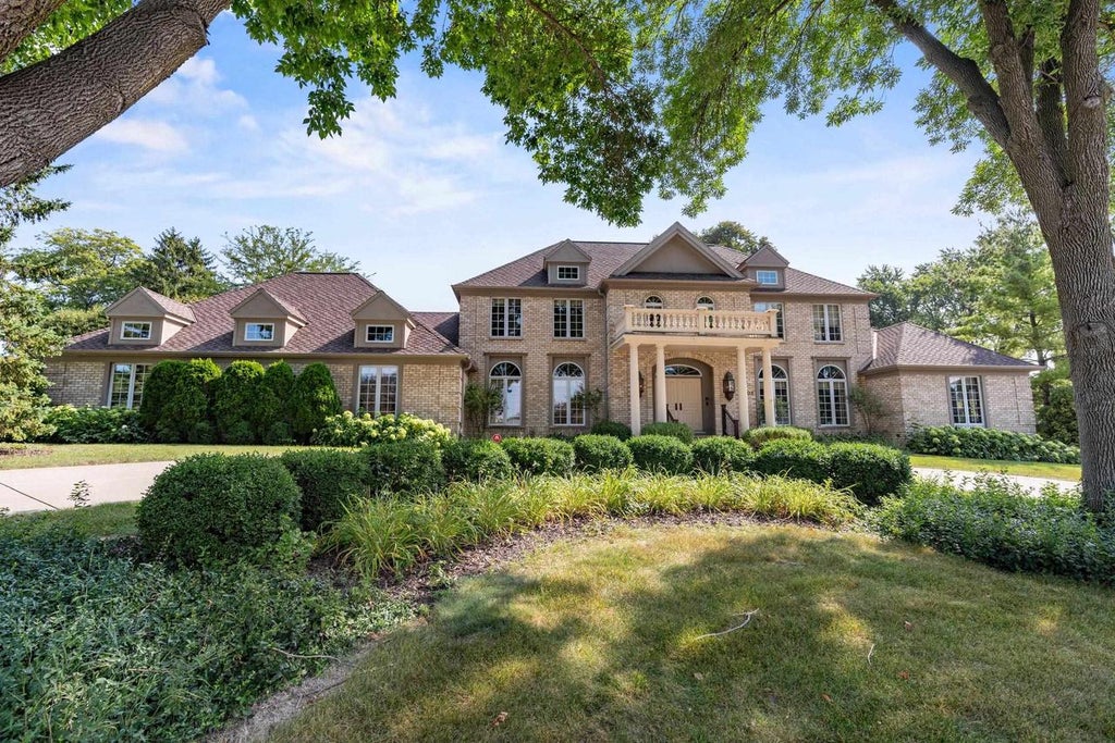 Photo of 3103 Stanton COURT, Green Bay, WI 54301 (MLS # 50331685)