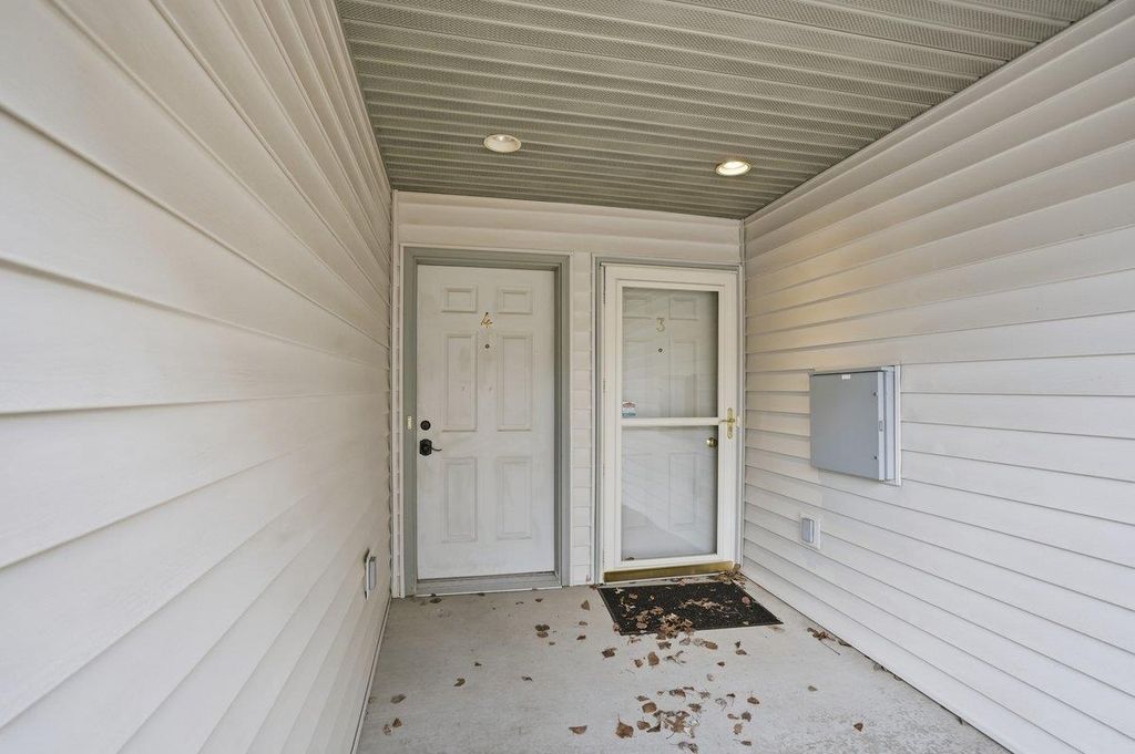 Photo of 5587 Bantry LANE #4, Fitchburg, WI 53711 (MLS # 2020185)