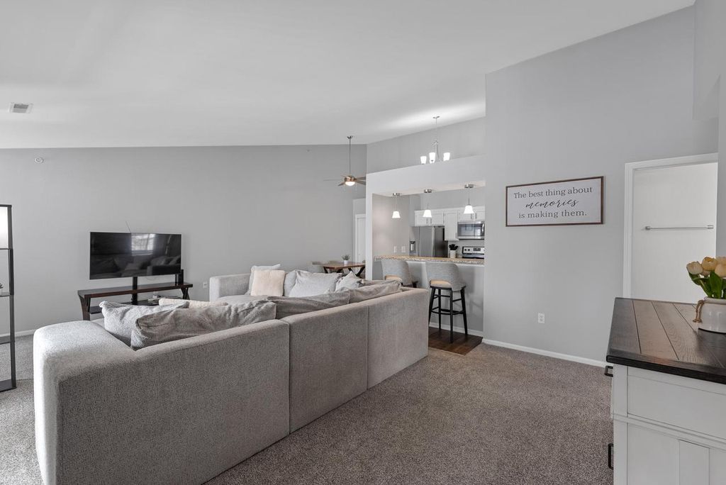 Photo of 9374 W Loomis ROAD #4, Franklin, WI 53132 (MLS # 1953325)