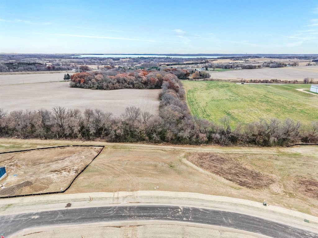 Photo of Lot 6 Hawks View DRIVE, Edgerton, WI 53534 (MLS # 2013230)