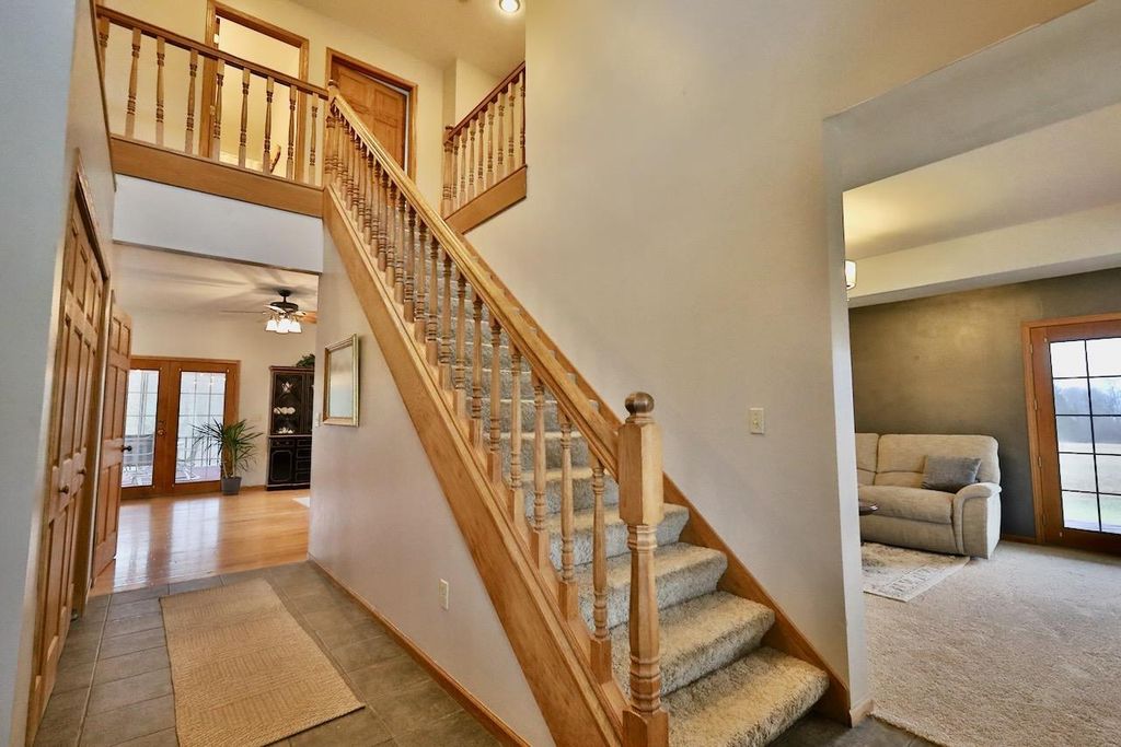 Photo of W7445 County Road G, Pardeeville, WI 53954 (MLS # 2019728)