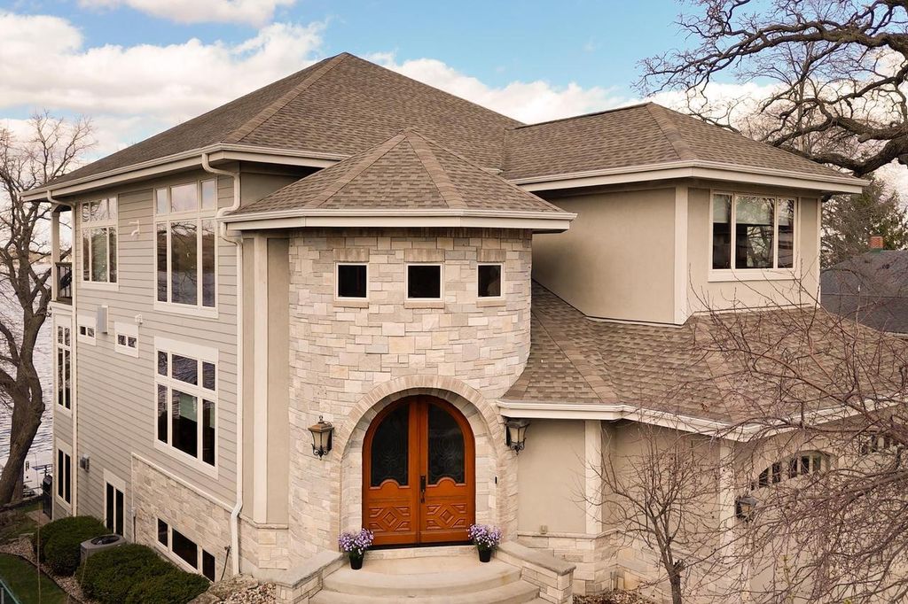 Photo of 2202 Colladay Point DRIVE, Stoughton, WI 53589 (MLS # 2021674)